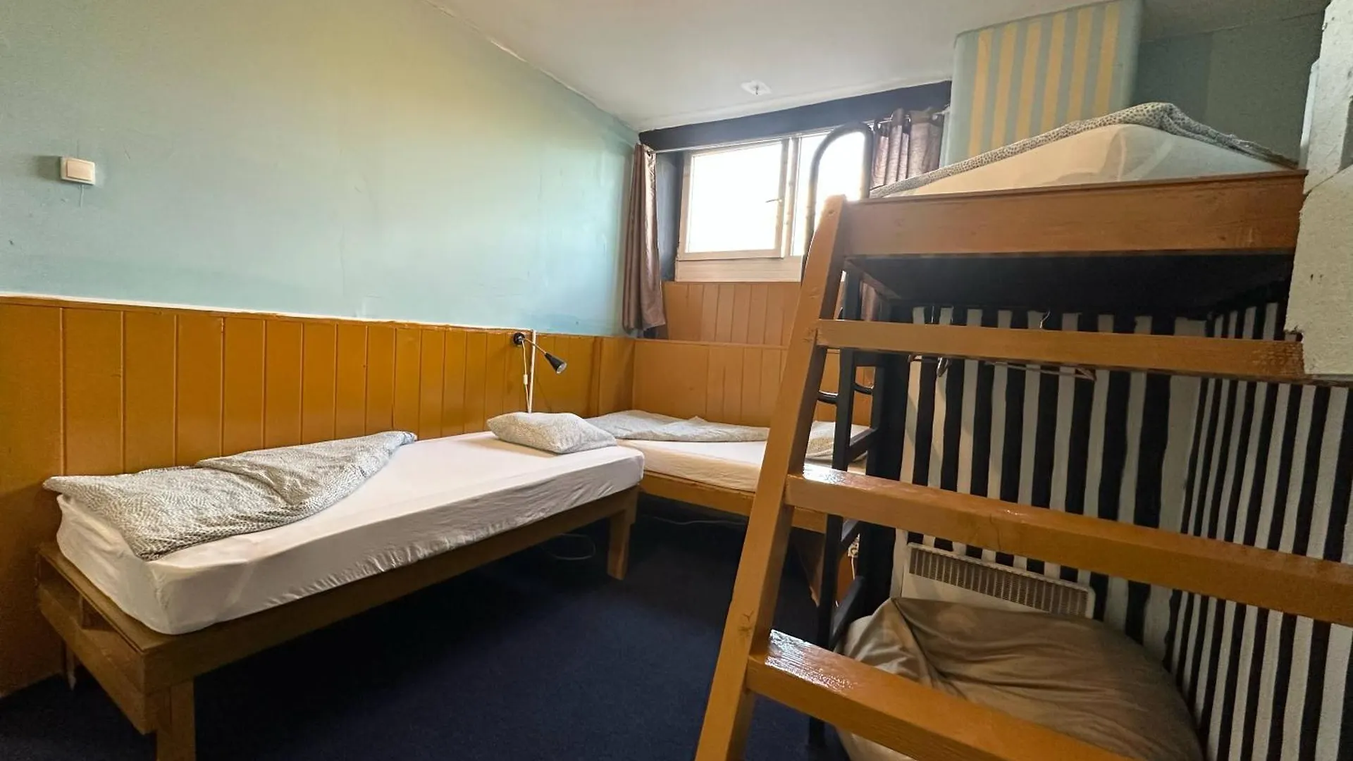 Baroque Hostel & Coworking Budapeşte
