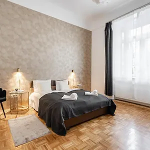Apartment Bpr Swan Near The Buda Castle, Budapest