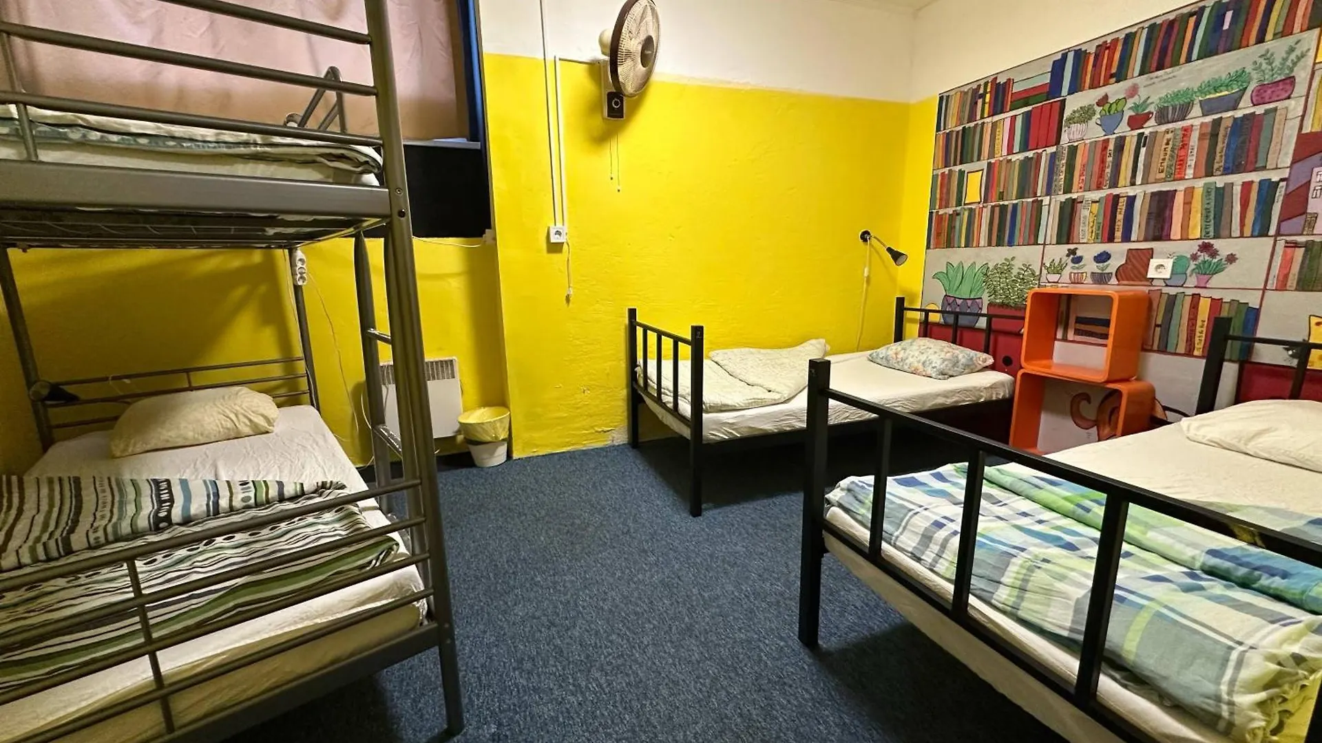 Baroque Hostel & Coworking Budapest