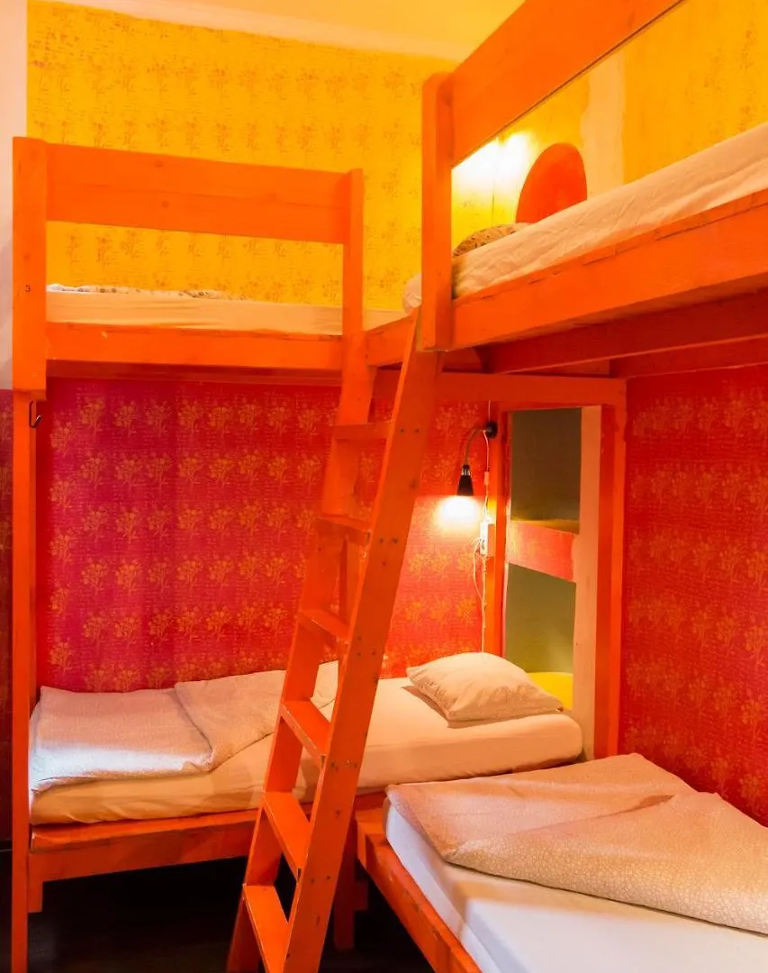 Baroque Hostel & Coworking Budapest
