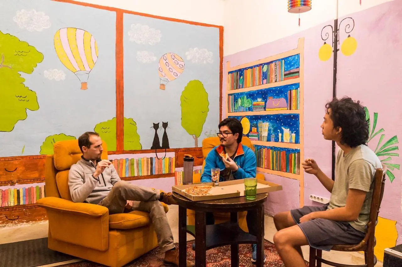 Baroque Hostel & Coworking Budapest
